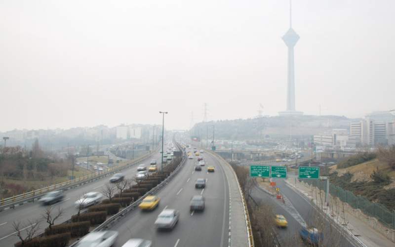 وضعیت قرمز کیفیت هوای تهران  در ۱۸ ایستگاه