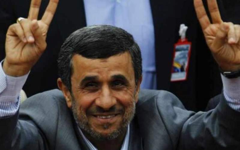 آیا احمدی‌نژاد در انتخابات ۱۴۰۴ نامزد می‌شود؟