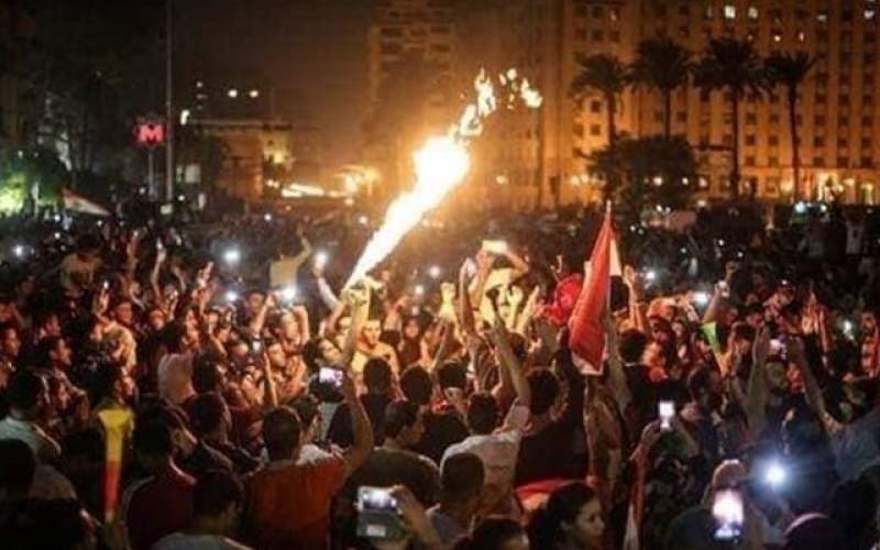 انقلاب مصری‌ها علیه مبارك شکست خورد