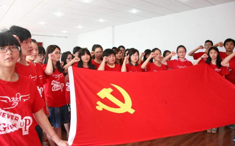 حزب کمونیست چین به زندگی مردم می‌خزد