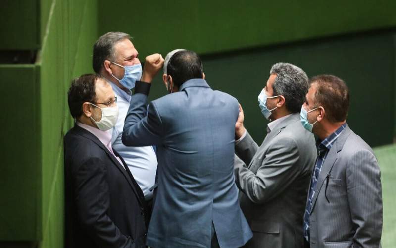 مجلس انقلابی باز هم با کلید واژه صیانت روبروی مردم ایستاد