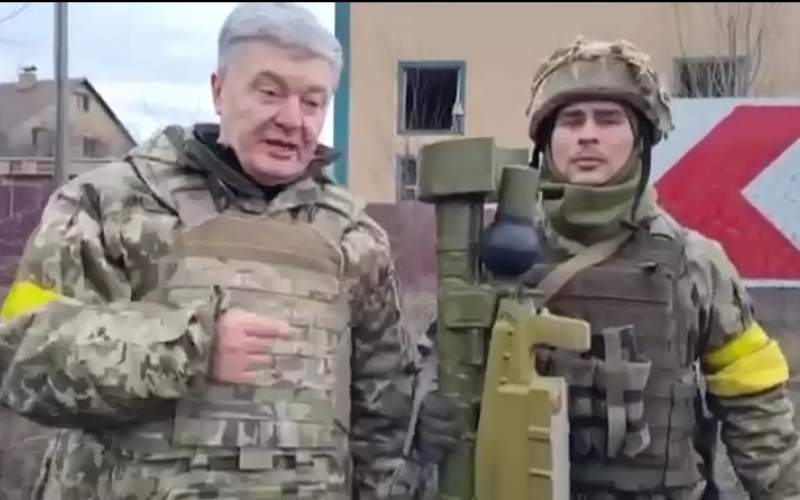 تبریک ویژه به سرباز ساقط‌کننده سوخو روسی