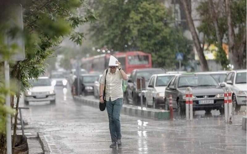 آغاز بارش باران و وزش باد شدید در کشور