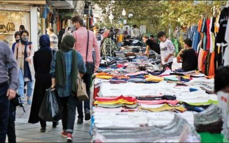 پیاده‌رو فروشی در تهران؛سه متر دو میلیون تومان