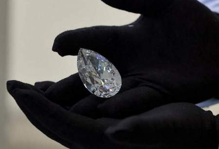 نمایش بزرگترین الماس سفید جهان در دبی