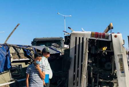 تصادف اتوبوس و پراید در محور مشهد-نیشابور