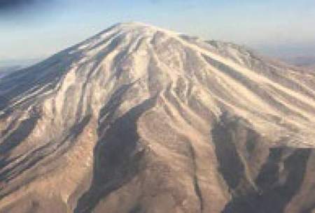 نمایی نزدیک و زیبا از قله دماوند /فیلم