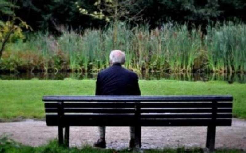 تنهایی بر سلامت روانی و جسمی تاثیر می‌گذارد