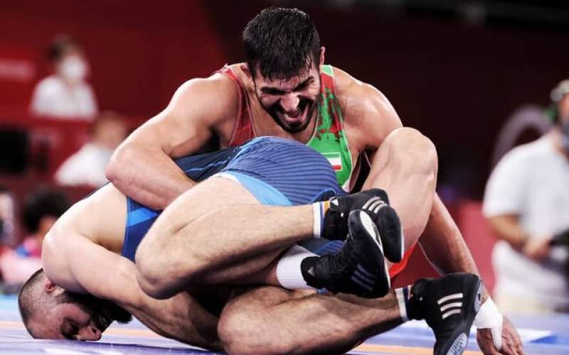 ۳ طلای آزادکاران ایران در ۵ وزن نخست قهرمانی آسیا