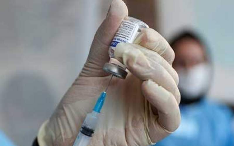 تزریق دوز سوم واکسن کرونا، بستری را کاهش می‌دهد