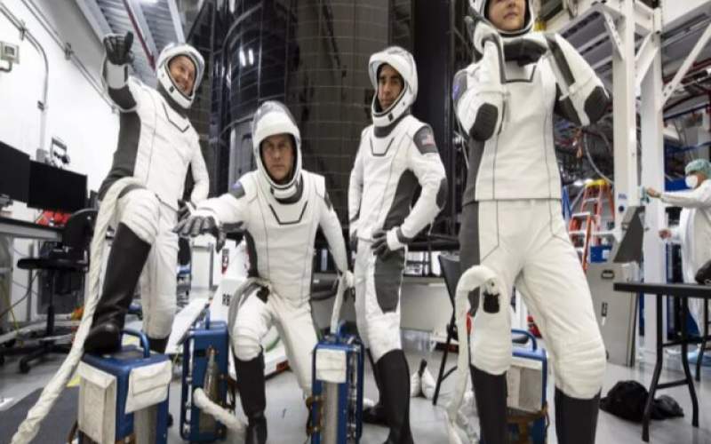 فضانوردان ماموریت کرو-۳ به زمین رسیدند