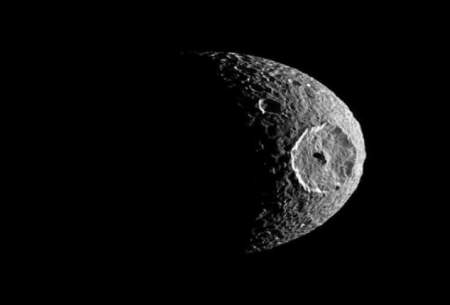 انتشار تصاویر کوچک‌ترین قمر زحل توسط ناسا