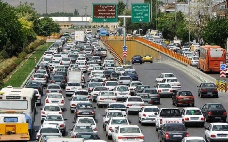 ترافیک نیمه‌سنگین در بزرگراه‌های پایتخت