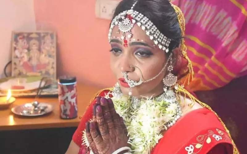 اولین زن هندی که با خودش ازدواج کرد!/تصاویر