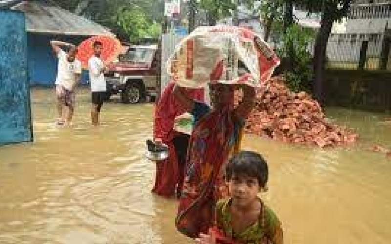 باران‌سیل آسا دربنگلادش میلیون‌ها نفر را آواره کرد