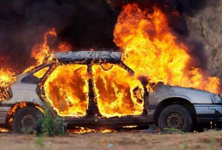 گرمای اهواز یک خودرو را به آتش کشید