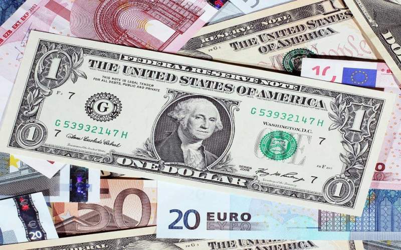 قیمت دلار و پوند امروز چهارشنبه 1 تیر/جدول