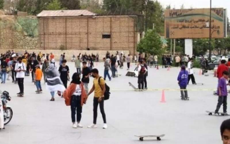 تشبیه دختران بی‌حجاب شیراز به قالپاق دزد