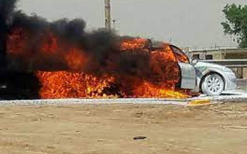 آتش‌سوزی وحشتناک خودرو در اتوبان/فیلم