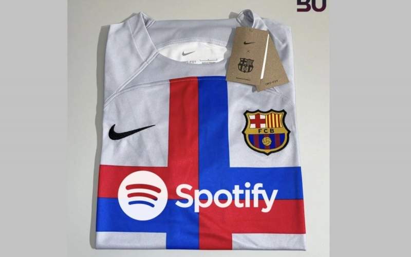 خشم هواداران بارسلونا از پیراهن جدیدشان؛ مناسب کریستال پالاس!