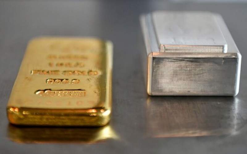 قیمت طلا و نقره همچنان سر به زیر در بازار