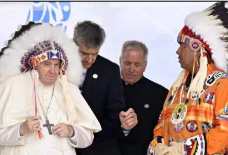 پاپ از بومیان کانادا طلب بخشش کرد