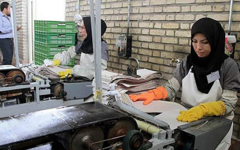 زنگ خطر معیشت برای زنان کارگر