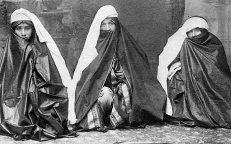 سیر تحول حجاب از دوران قاجار تا امروز