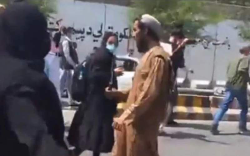 حمله طالبان به تجمع اعتراضی زنان افغان