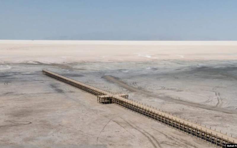 دریاچه ارومیه خشک شود، هیچ حکومتی نمی‌تواند در کشور دوام بیاورد