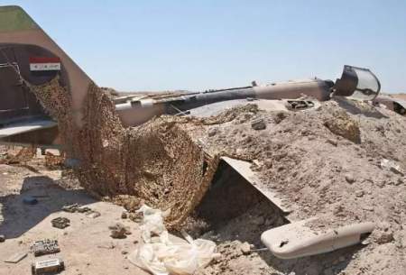 دفن جنگنده‌های عراق در شن و ماسه