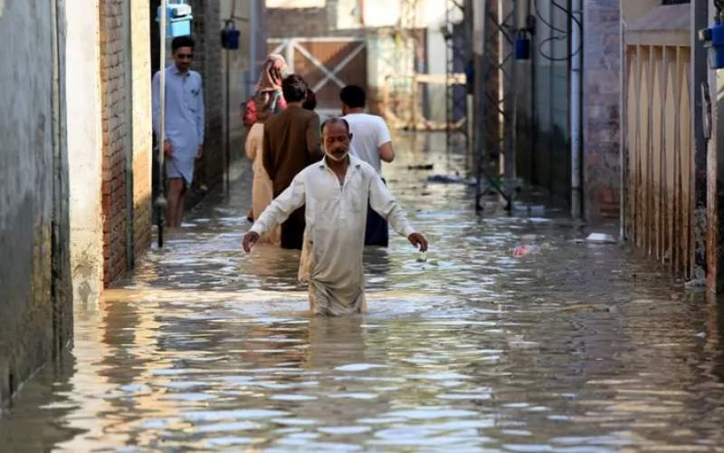 یک سوم پاکستان زیر آب است