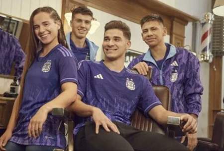 چرا پیراهن دوم آرژانتین در جام جهانی بنفش شد؟