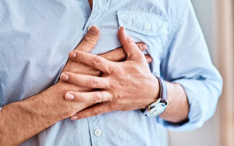 کمر درد نشانه بیماری قلبی است؟