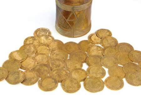 کشف سکه‌های تاریخی طلا از یک آشپزخانه
