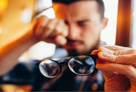 آیا استفاده از عینک بینایی را بدتر می‌کند؟