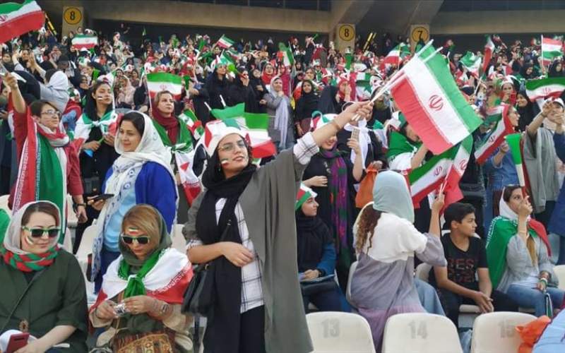 با قانون حجاب در ایران چه باید کرد؟
