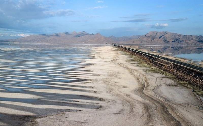 دریاچه ارومیه خشک نشده، اما حال خوبی ندارد