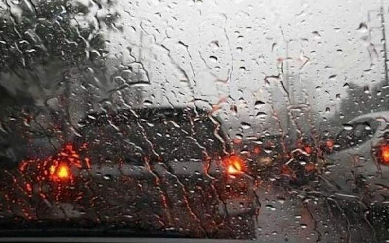 بارش باران در جاده‌های ۸ استان کشور