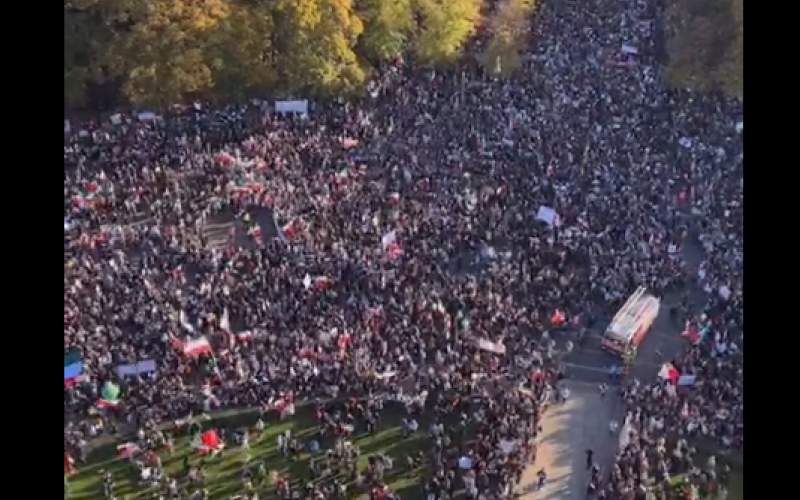 تظاهرات اعتراضی بزرگ ایرانیان در برلین آلمان