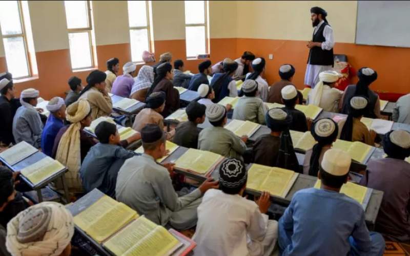 رقابت مقام‌های طالبان برای ساخت مدارس دینی