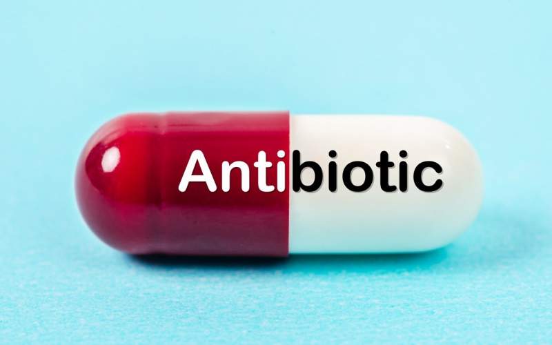 آنتی‌بیوتیک بی‌اثر در درمان‌سرماخوردگی‌ ویروسی