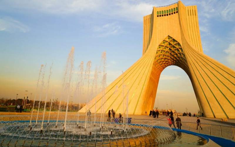 با رزرو بلیط هواپیما به شهرهای دیدنی ایران سفر کنید