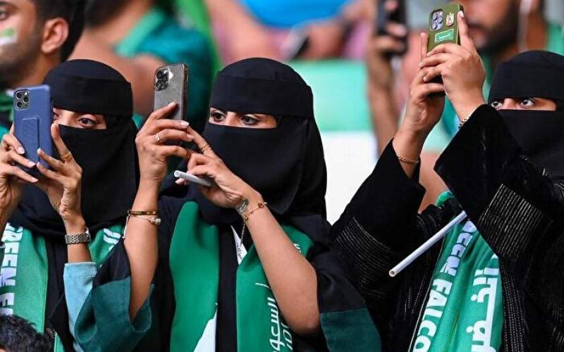 شادی زنان عرب در استادیوم‌های قطر