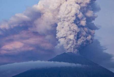 فوران آتشفشان «سیمرو» در اندونزی/فیلم