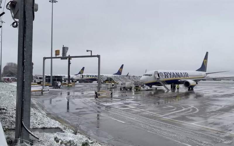 برف شدید، پروازهای فرودگاه منچستر را لغو کرد