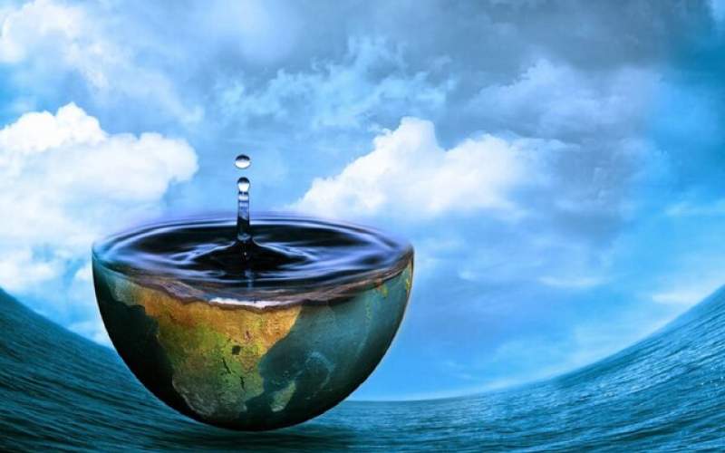 قدمت آب زمین چقدر است؟