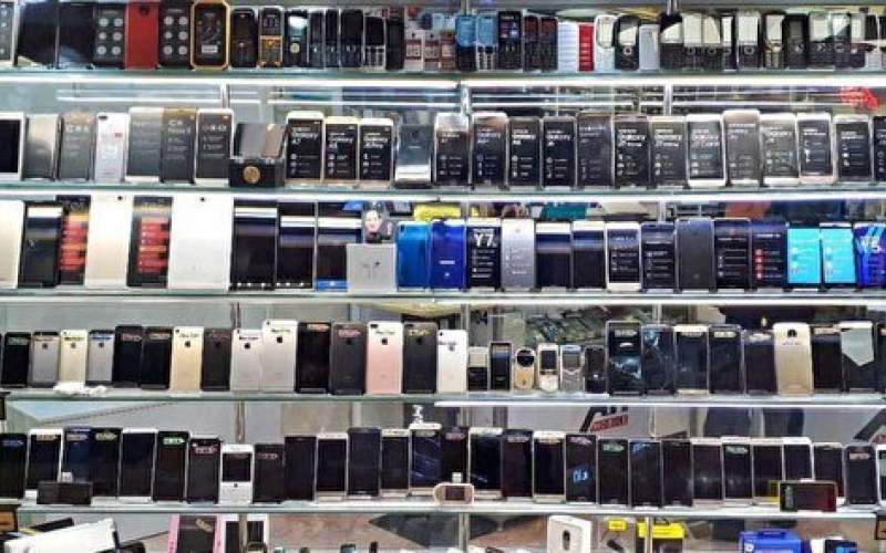 قیمت انواع گوشی موبایل در بازار امروز/جدول
