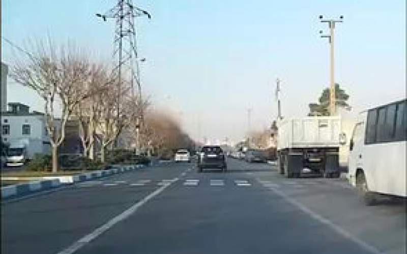 جولان یکی از خودروهای وارداتی در تهران/فیلم