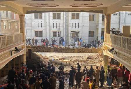 انفجار در مسجدی در پیشاور با ۳۲ کشته